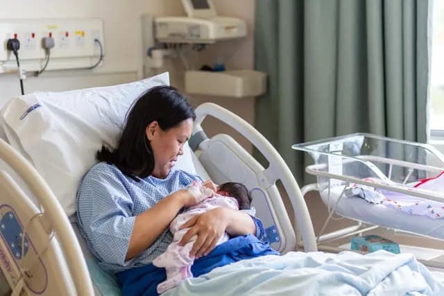 ASI Belum Keluar Setelah Melahirkan? 9 Tips agar Produksi ASI Terstimulasi
